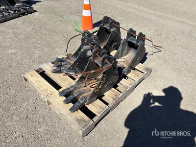 Quantity of (4) TAG 10 in Digging Excavator Bucket - Fits Yanmar VIO 15/17 (Unused)