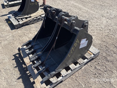 Quantity of (2) 18 in Digging Excavator Bucket - Fits Yanmar VIO 45/55 (Unused)