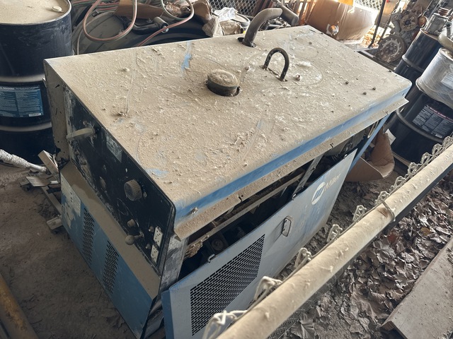 1996 Miller Big Blue 400P 400 A Skid-Mounted Stick Engine Driven Welder