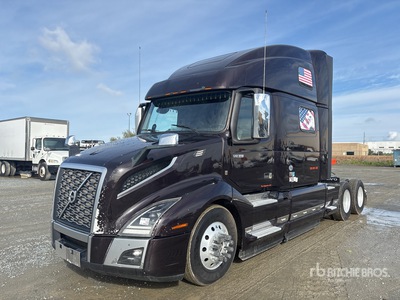 2022 Volvo VNL860 6x4 T/A Sleeper Truck Tractor