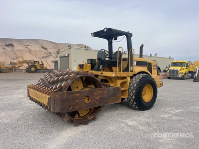 2002 Cat CP-563D Padfoot Drum Compactor