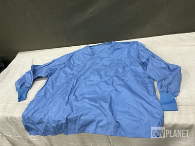 (82) Boxes of Fashion Seal Healthcare 6687 Scrub Shirts