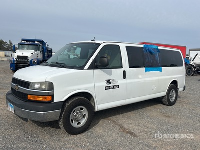 2014 Chevrolet Express 3500 Passenger Van