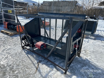 2025 Handy HVSB72 72 in Skid Steer Screening Bucket (Unused)