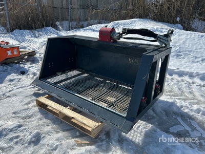 2025 Handy HVSB72 72 in Skid Steer Screening Bucket (Unused)