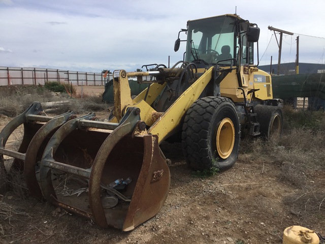 2009 Komatsu WA250-6 Wheel Loader (Inoperable)
