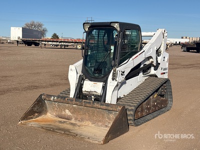 2015 Bobcat T750 Two-Speed Compact Track Loader