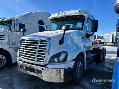 2015 Freightliner 6x4 T/A Day Cab Truck Tractor