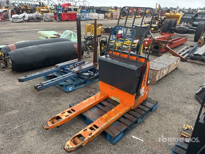 2022 Doosan BW23S-7 4500 lb Electric Pallet Jack