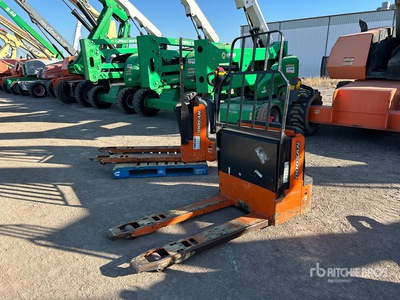 2022 Doosan BW23S-7 4500 lb Electric Pallet Jack