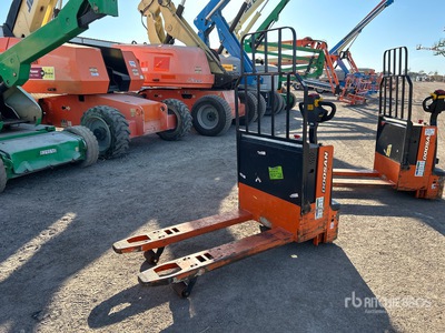 2022 Doosan BW23S-7 4500 lb Electric Pallet Jack