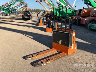 2022 Doosan BW23S-7 4500 lb Electric Pallet Jack