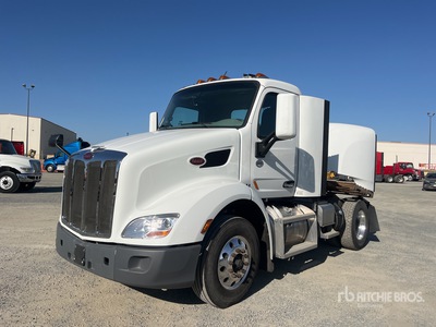 2022 Peterbilt 579 4x2 S/A Day Cab Truck Tractor