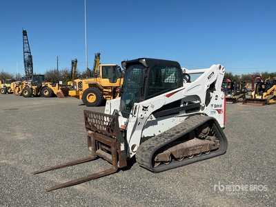 2019 Bobcat T870 Two-Speed High Flow を見 Compact Track Loader