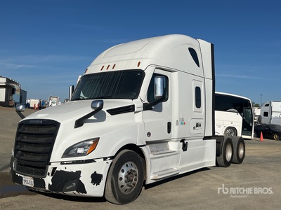 2022 Freightliner Cascadia 126 6x4 T/A Sleeper Truck Tractor