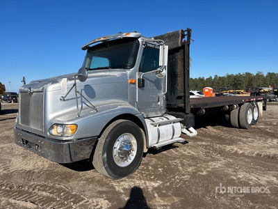 2005 International 9200I 6x4 平台トラック