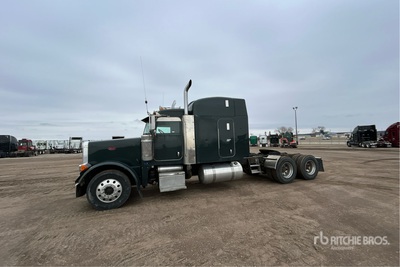 2005 Peterbilt 379 6x4 Sleeper Truck Tractor