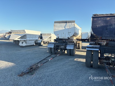 2000 Reliance T/A Turntable Rollback Transfertrailer