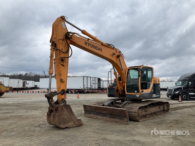 2013 Hyundai R235LCR-9A Tracked Excavator