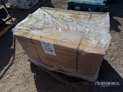 Makita XML10CT1 Lawn Mower (Unused)