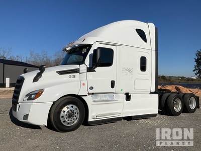 2023 Freightliner Cascadia 126 6x4 T/A Sleeper Truck Tractor