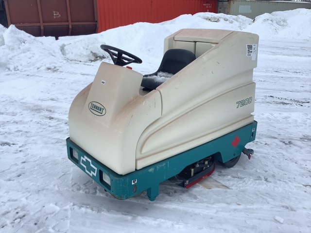Tennant 7200 Floor Scrubber