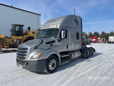 2019 Freightliner Cascadia 126 6x4 T/A Sleeper Truck Tractor
