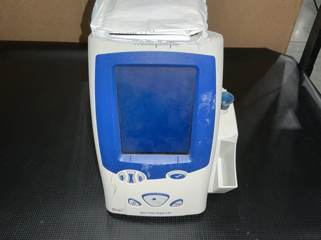 Welch Allyn Spot Vital Signs LXi Monitor