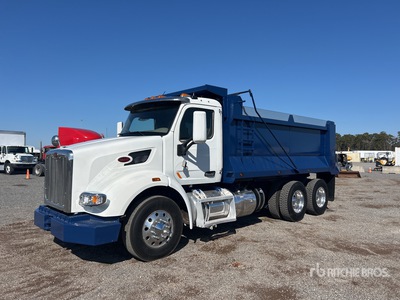 2018 Peterbilt 567 Camion à benne tandem