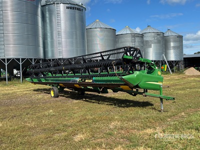 2005 John Deere 936D 36 ft Draper Combine Header