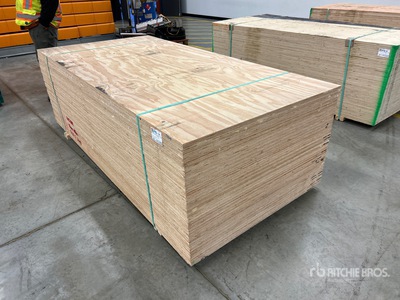Quantity of (40) 4 ft x 8 ft (.75 in Thick) Good 1 Side Sanded 7-PLY Douglas Fir No Stamp Plywood (Unused)