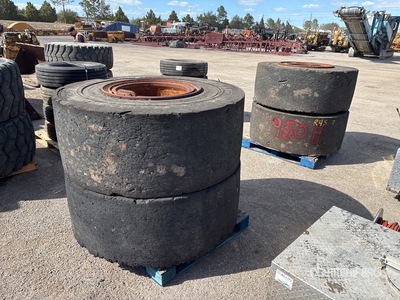 Quantity of (4) 66x23.5-25 Pneus