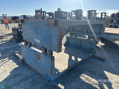 Quantity of 5 ft x 8 ft درع الخندق