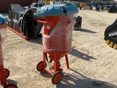 Sand Blasting Pot w/ Hose Divers - Outils à main (Unused)