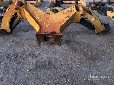 Cat Telehandler Outriggers