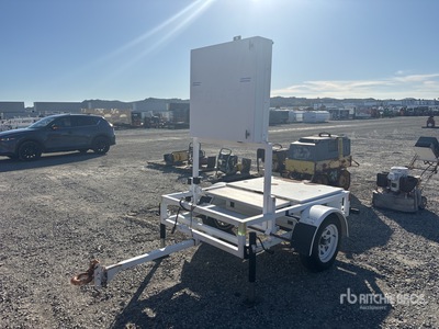 2005 MPH IND D25 Electric Portable Solar Speed Detector Board