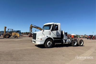 2015 Volvo VNM 6x4 T/A Sleeper Truck Tractor