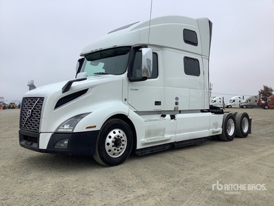 2022 Volvo VNL860 6x4 T/A Sleeper Truck Tractor