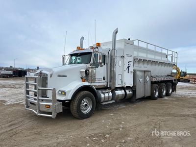 2015 Kenworth T800 22670 L 8x6 Sleeper Tanker Truck