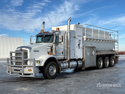 2015 Kenworth T800 22670 L 8x6 Sleeper Tanker Truck
