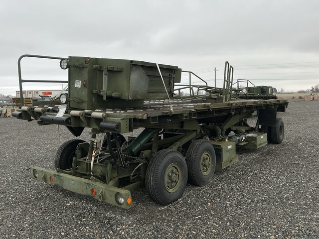 DRS L025K Aircraft Cargo Loader