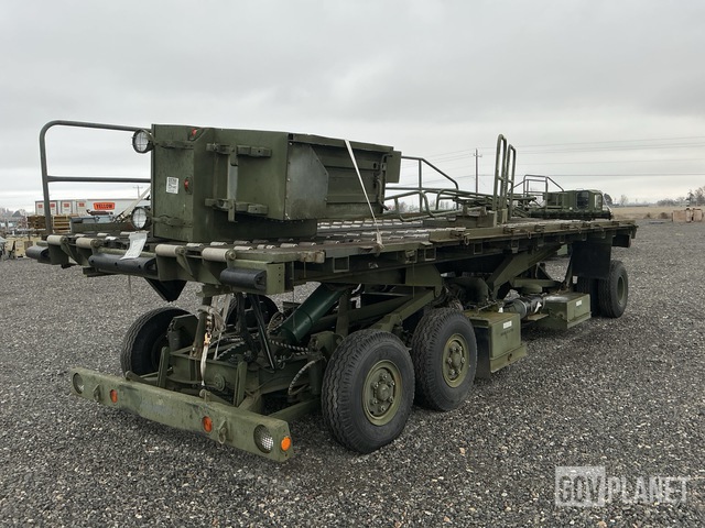 DRS L025K Aircraft Cargo Loader