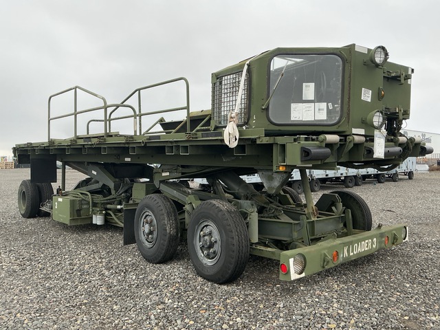 DRS L025K Aircraft Cargo Loader