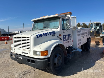 1996 International 4700 Cabina per trattore stradale 2 assi