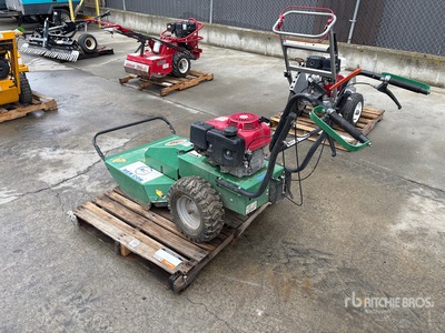 2017 Billy Goat Hydra Outback 28 in Gasoline Brush Cutter