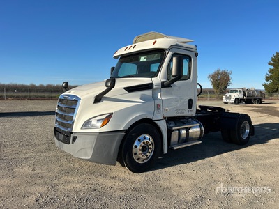 2018 Freightliner Cascadia 126 4x2 S/A Day Cab Truck Tractor
