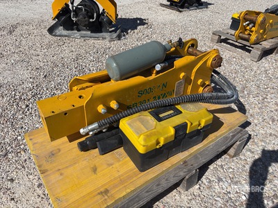 2025 S00SAN SB30 Baggerlader Abbruchhammer (Unused)