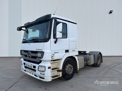 2013 Mercedes-Benz ACTROS 1844 Tracteur Routier S/A Sleeper Truck Tractor