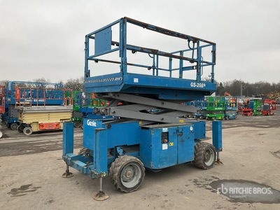 2013 Genie GS2669 4x4 Diesel Scissor Lift