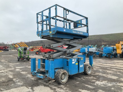 2013 Genie GS2669 4x4 Diesel Scissor Lift